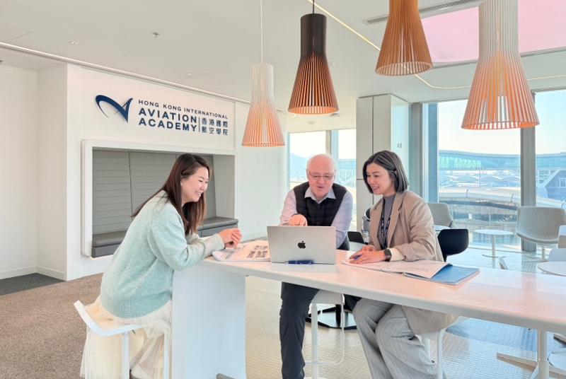 在推出这套国际民航组织培训套件的同时，我们亦成功培育了两名课程开发人员